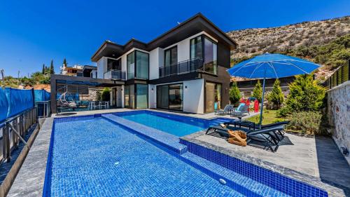 Kalkan Yesilkoy 2 Bedroom Villa — 4-Star Luxury Hotel in Kalkan, Turkey