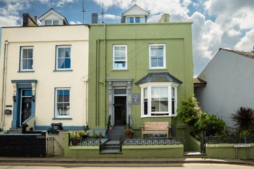Sleepy Puffin Guest House — 4-Star Luxury Hotel in Tenby, United Kingdom