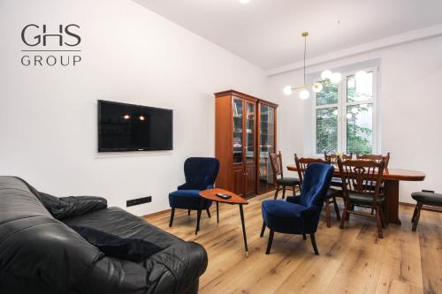 Royal university apartment Wawel castle — 4-Star Luxury Hotel in Krakow, Poland