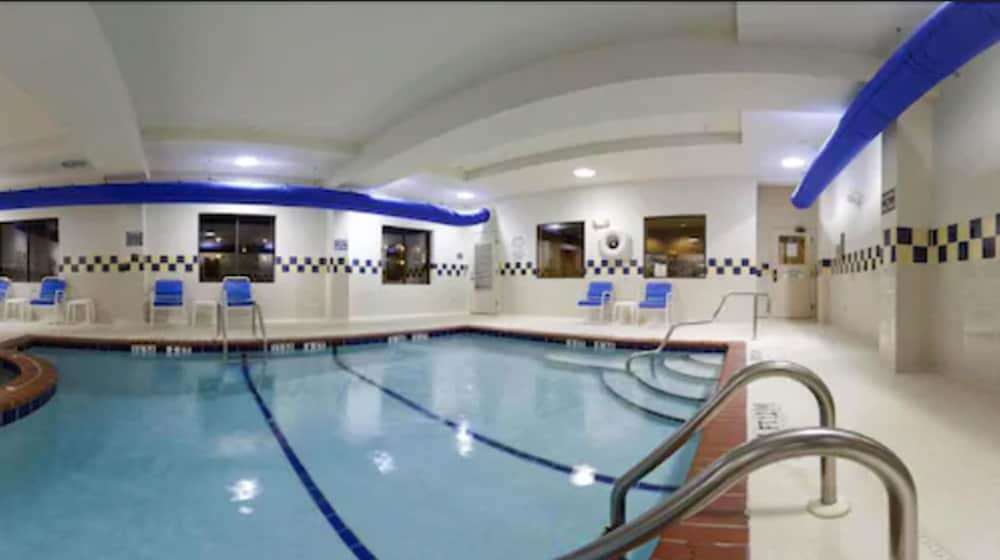 Holiday Inn Express Clanton by IHG - photo 21