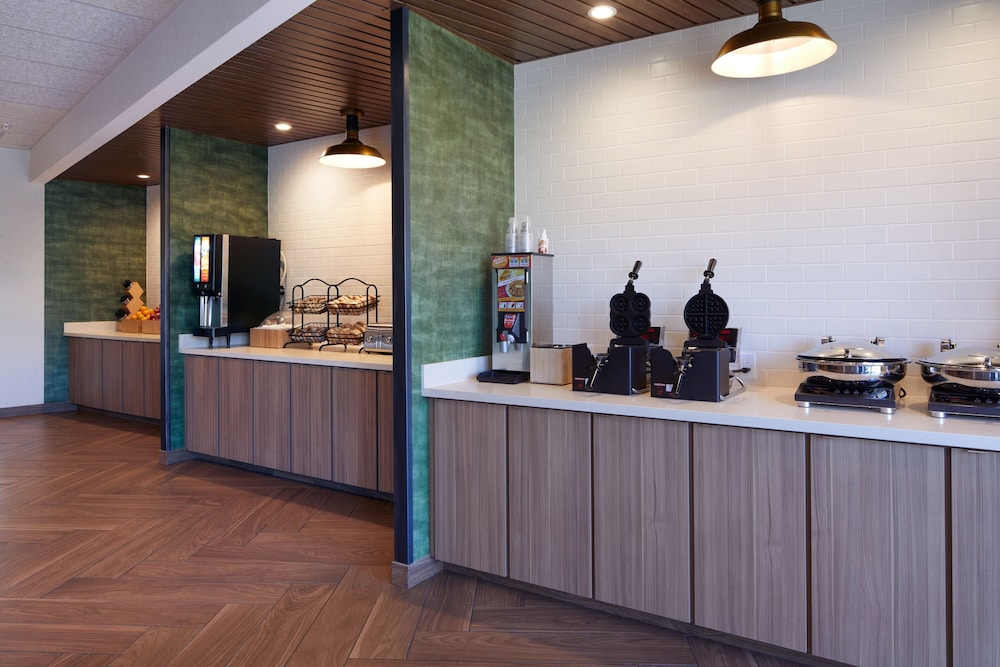 Fairfield Inn & Suites by Marriott Palmdale West - photo 32