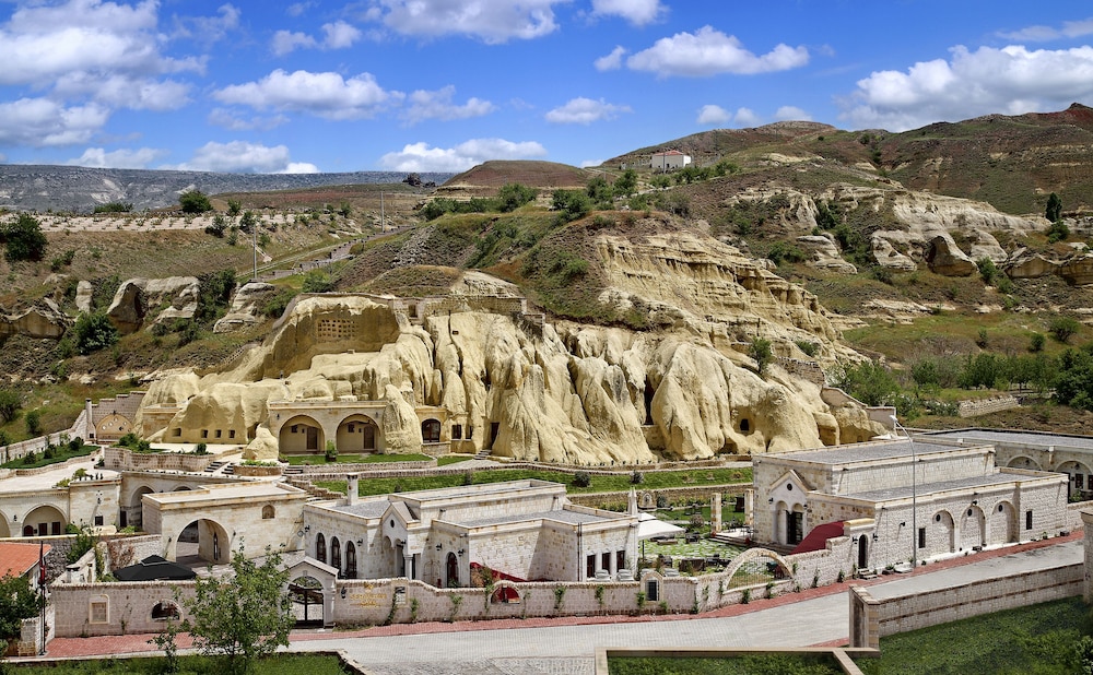 Seraphim Cave Suites & Spa — 5-Star Luxury Hotel in Uerguep, Turkey