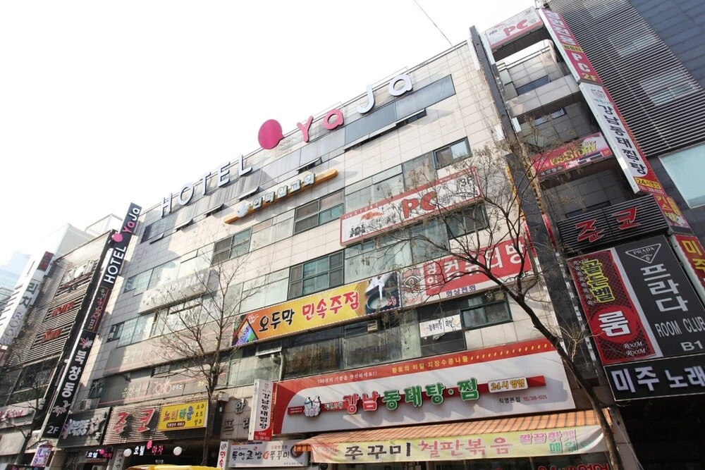 Pyeongchon Yaja Pyeongchon Station in Anyang-Si, South Korea