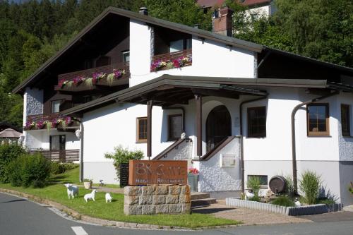 Hotel Restaurant Brigitte in Warmensteinach, Germany