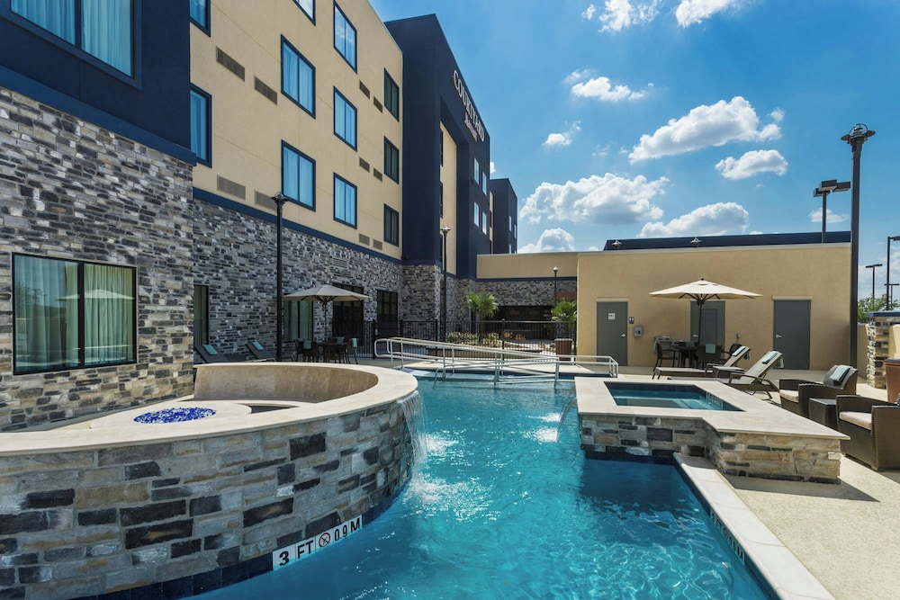 Courtyard Houston Katy Mills - photo 20