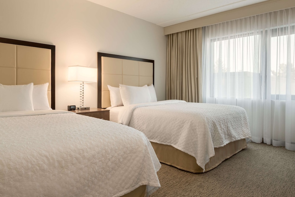 Embassy Suites by Hilton Milwaukee Brookfield - photo 19