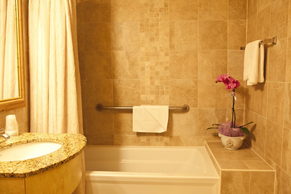 Honor's Haven Resort & Spa - photo 12