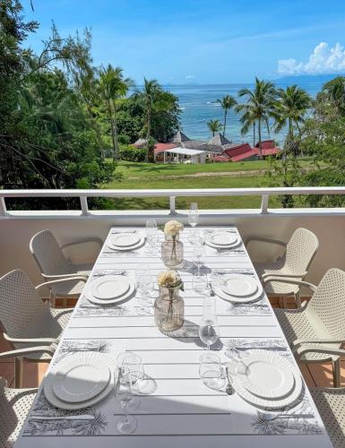 Anse à la Barque Magnifique T3 avec accès Plage Vue Mer — 4-Star Luxury Hotel in Sainte-Anne, Guadeloupe