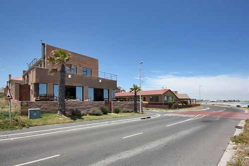 The Gregorian on Sea Guest House — 4-Star Luxury Hotel in Cape Town, South Africa