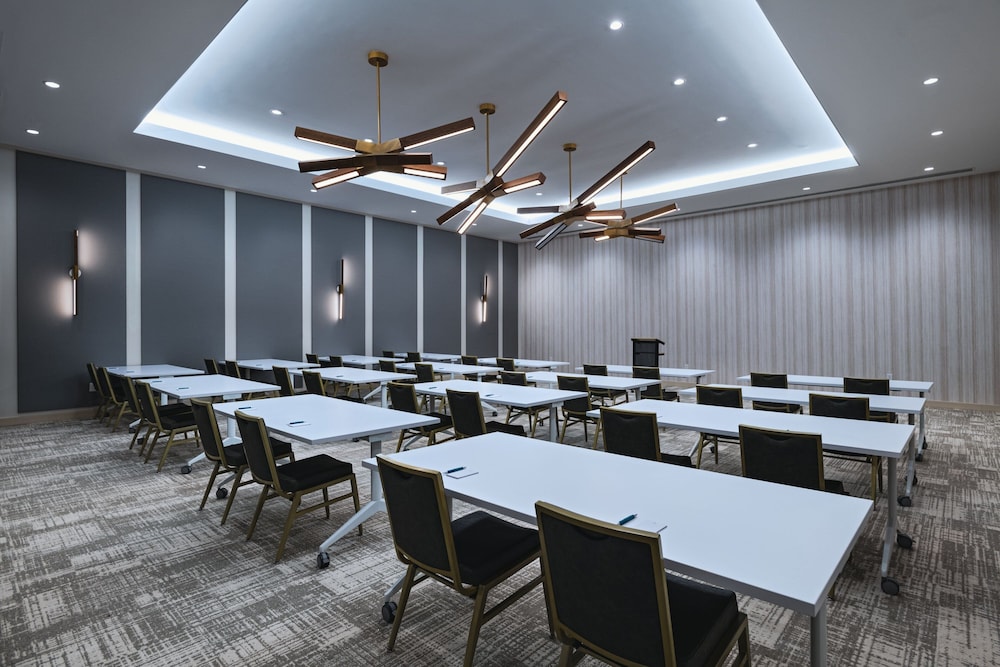 Element Dallas Las Colinas - photo 11