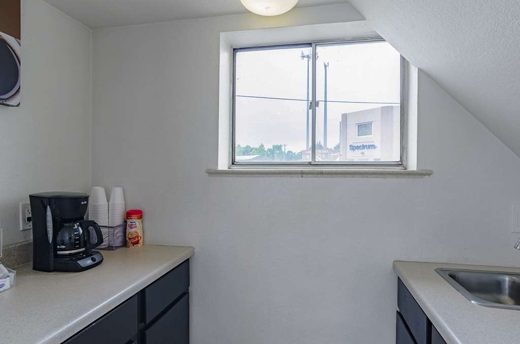 Motel 6 Riverton WY - photo 30
