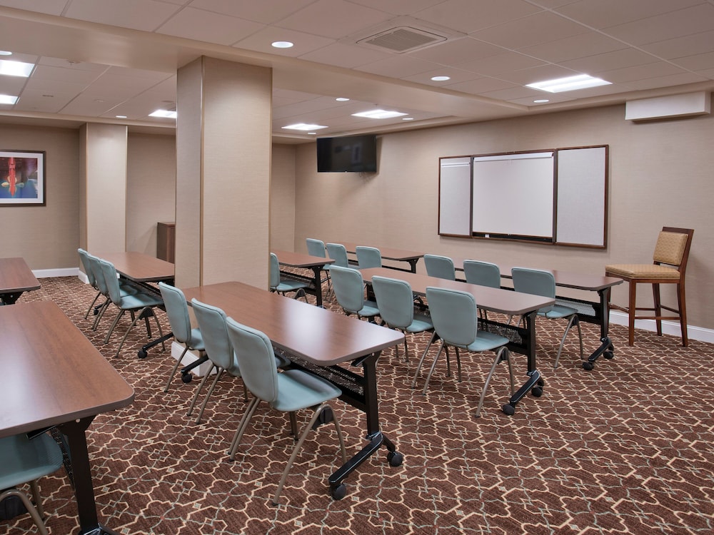 Staybridge Suites Baltimore Inner Harbor by IHG - photo 114