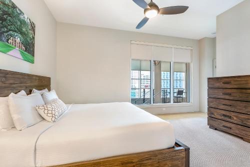 2 Bedroom Elegant condos in Downtown New Orleans — 5-Star Luxury Hotel in New Orleans, United States