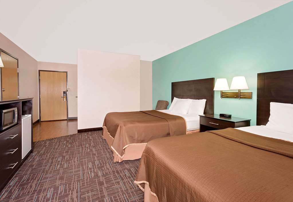 Howard Johnson by Wyndham Gothenburg - photo 8