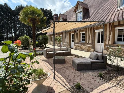 Douceur Normande - carbon neutral hotel in Thiberville