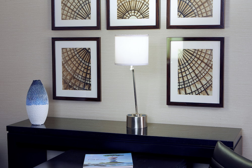 Embassy Suites by Hilton Los Angeles International Airport North - photo 16