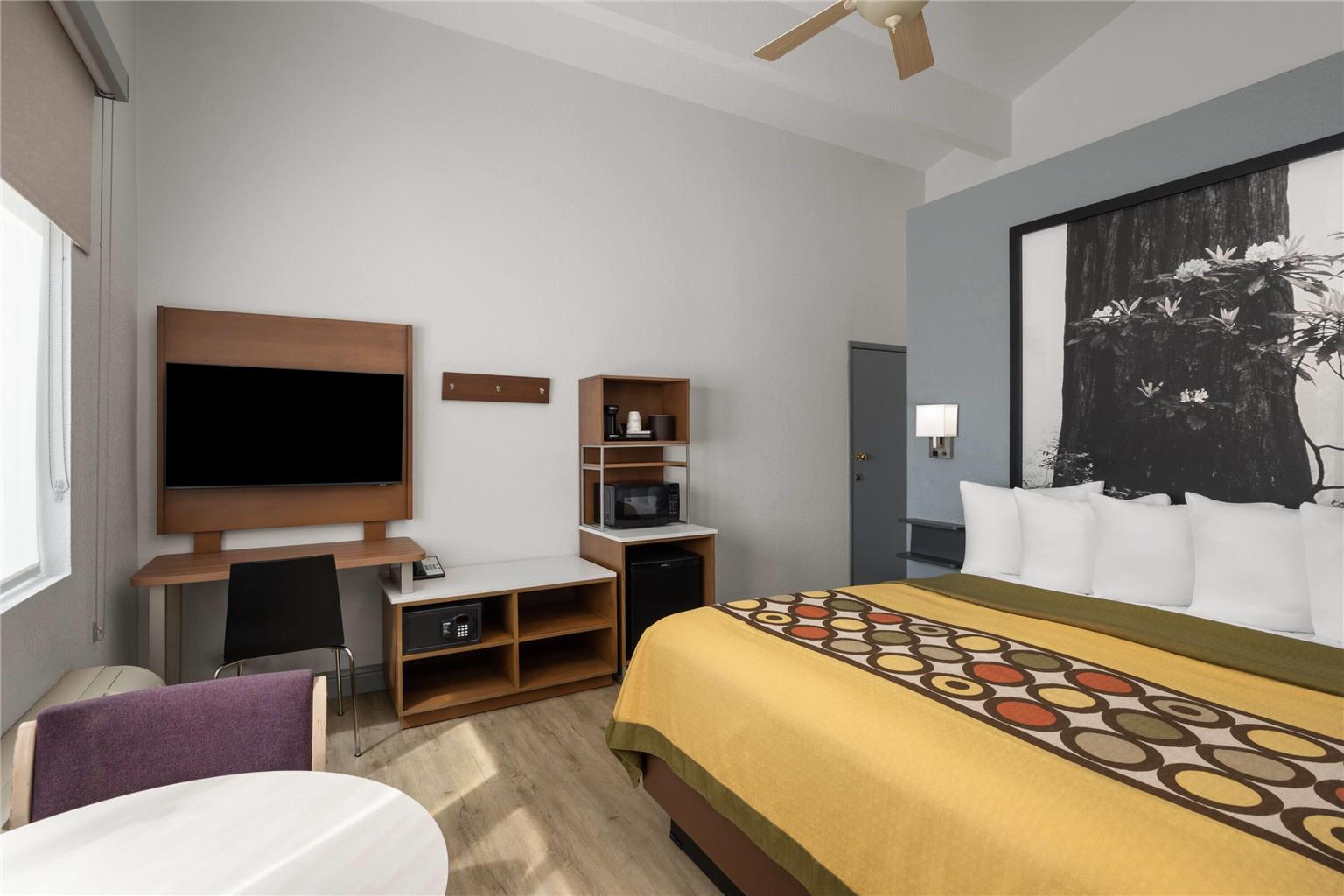 Super 8 by Wyndham Fort Bragg - photo 10
