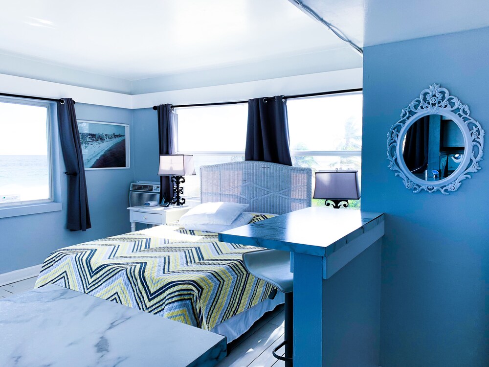 Coral Tides Resort - photo 20