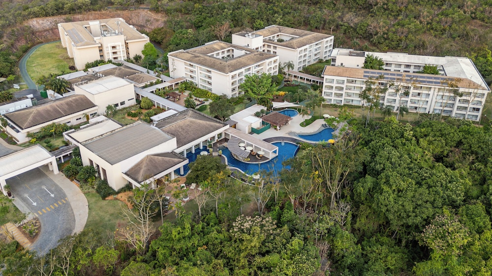 Rio Quente Resorts Cristal Resort - carbon neutral hotel in Brazil