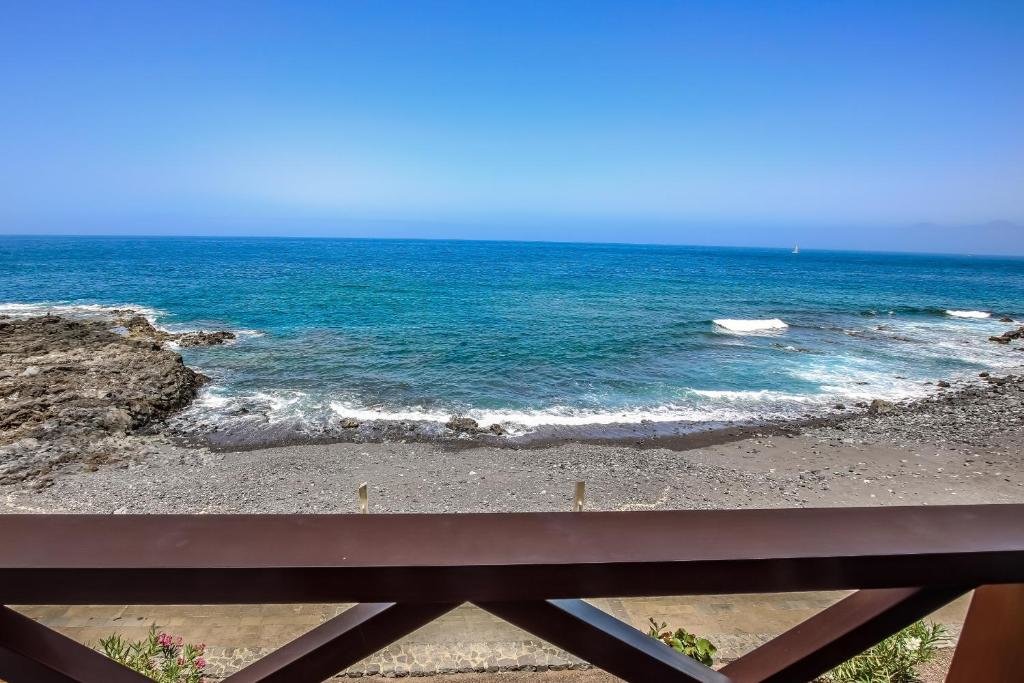 Neptuno 2A017 — 4-Star Luxury Hotel in Santiago Del Teide, Spain