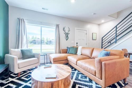 Unique Townhome 2 Car Garage Ac — Driggs