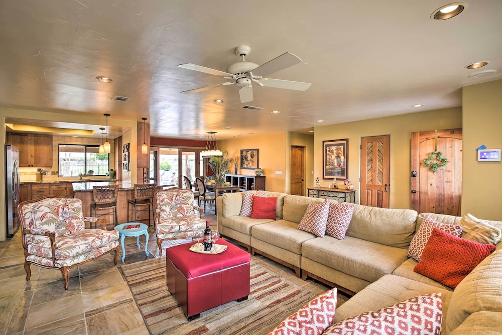 Indio Escape with Fire Pit and Resort Amenities - photo 3