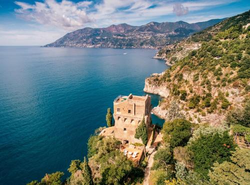 Villa Torre — 4-Star Luxury Hotel in Maiori, Italy