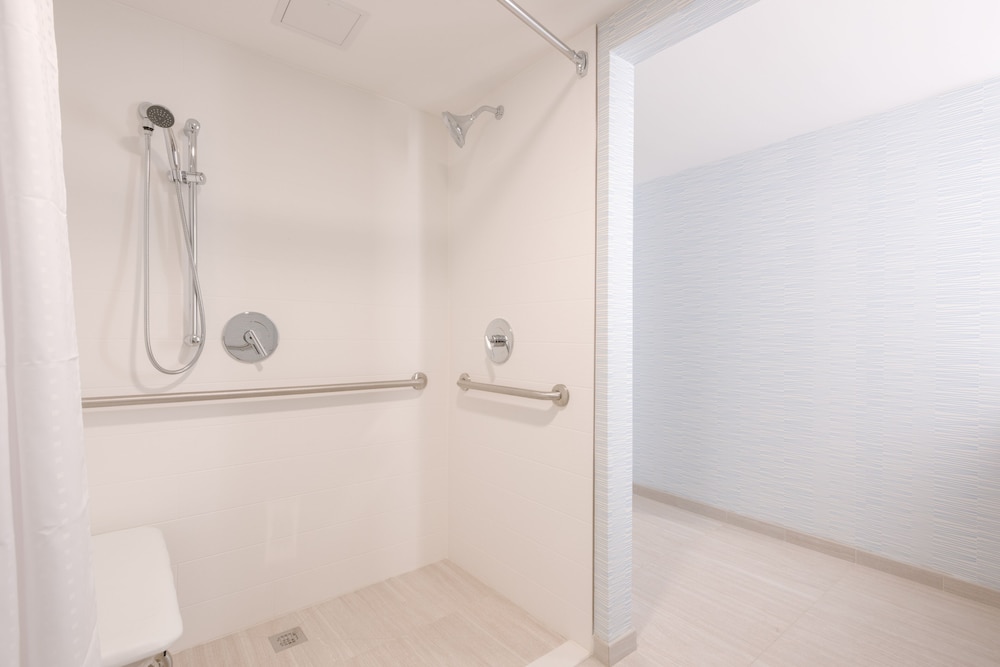 Holiday Inn Express Boston Waltham by IHG - photo 19