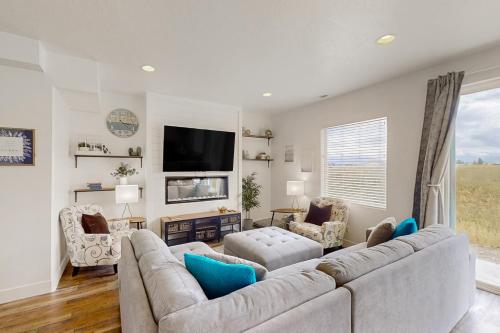 Garden City Glee — 4-Star Luxury Hotel in Garden City, United States