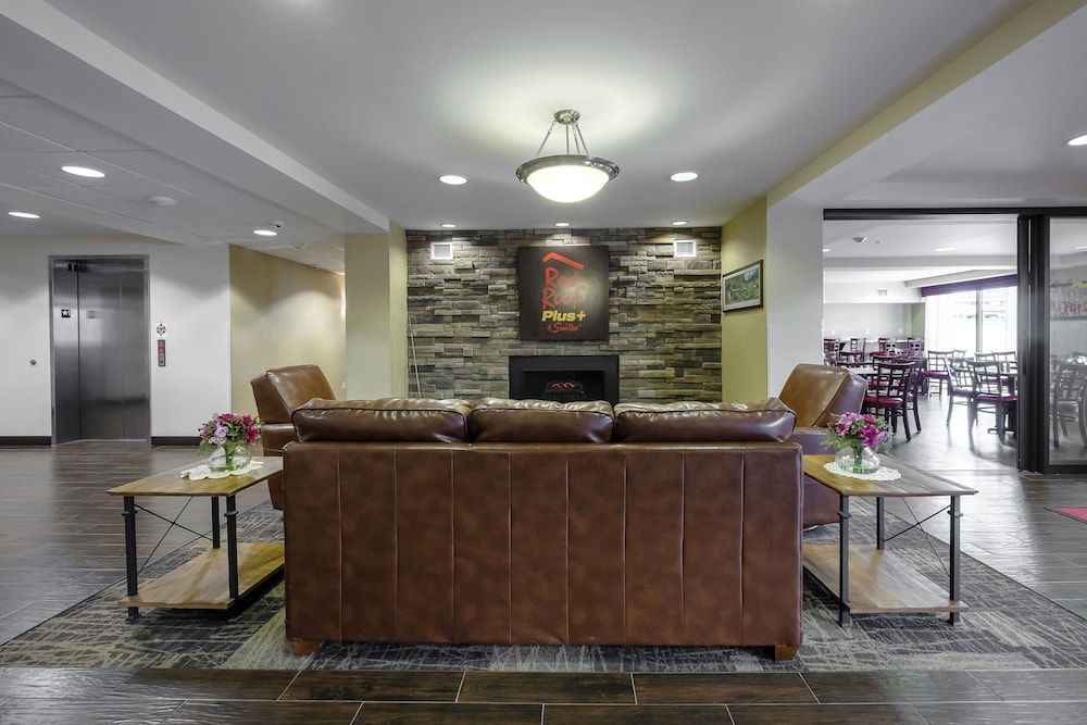 Red Roof Inn PLUS & Suites Malone - photo 4