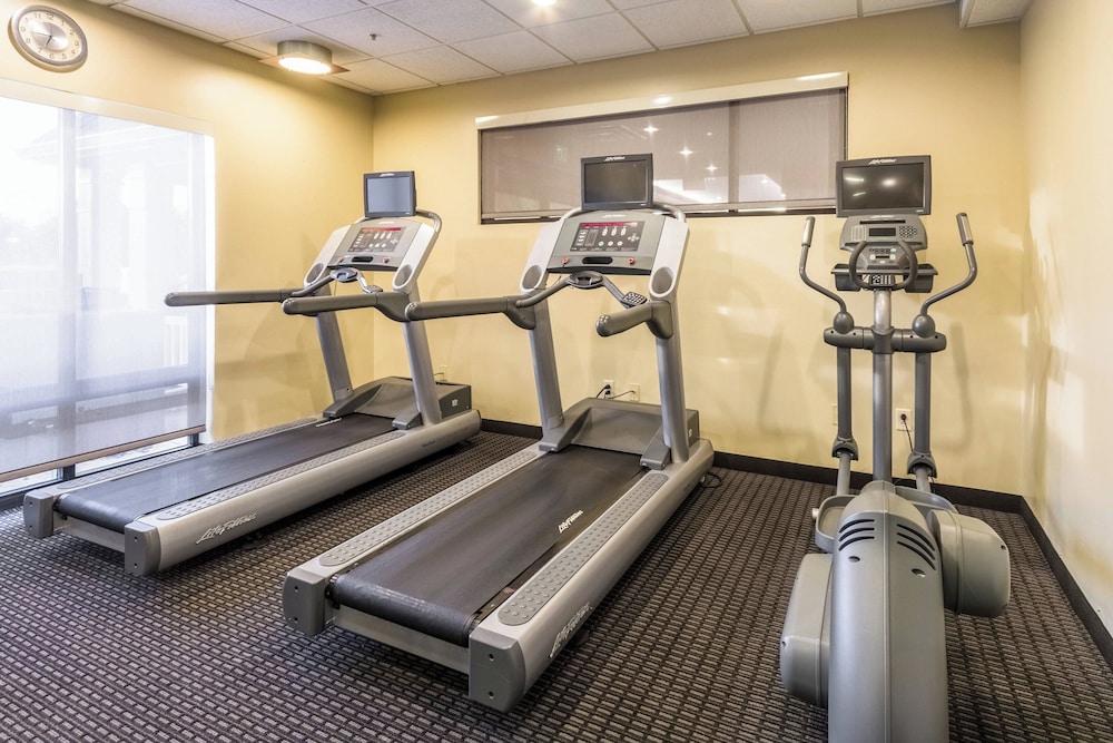 Marriott TownePlace Suites Dayton North - photo 16