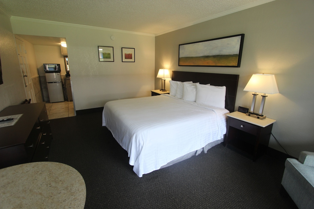 At Home Inn & Suites - photo 23