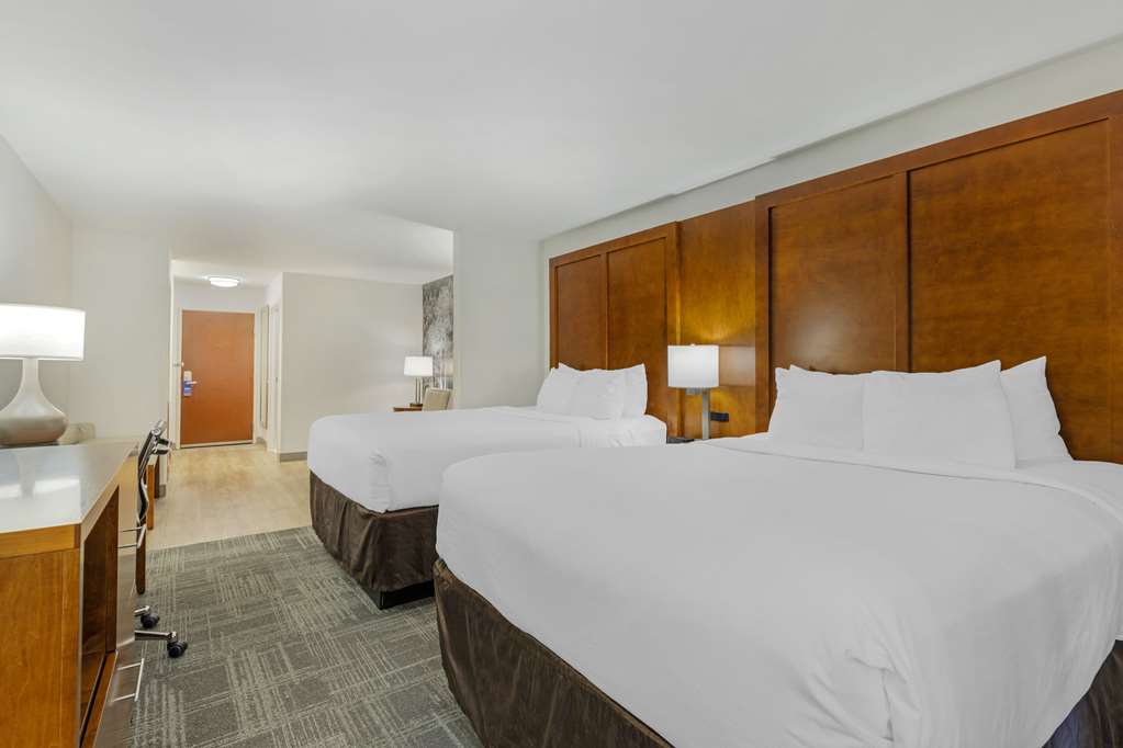 Comfort Suites Golden West on Evergreen Parkway - photo 9
