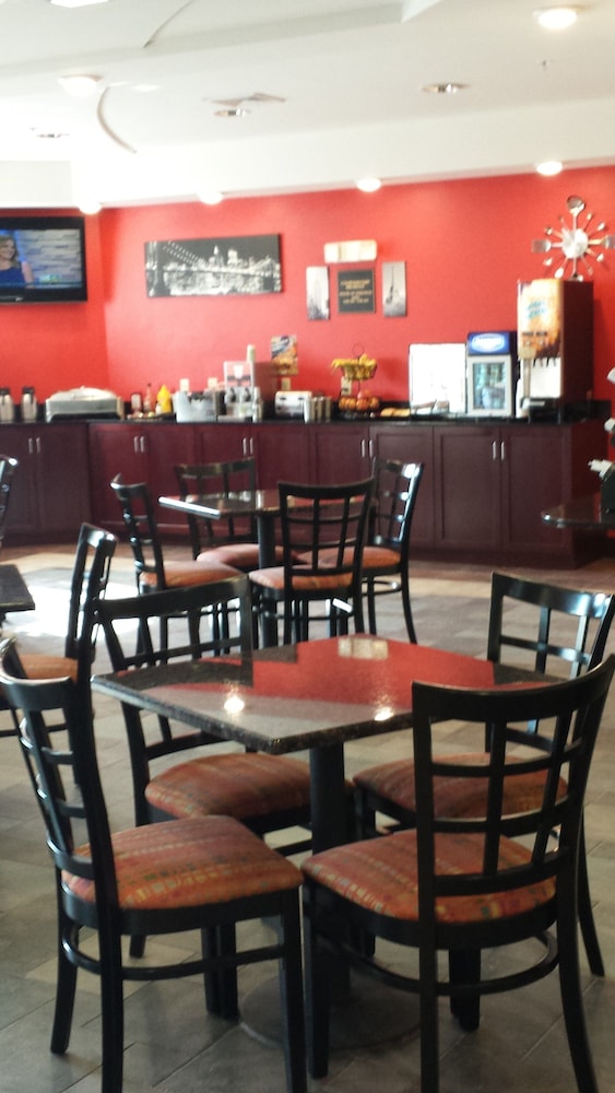 Paradise Inn & Suites - photo 17