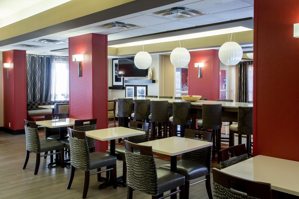 Hampton Inn Oxford West - photo 67