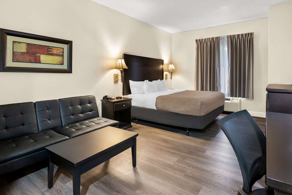 Quality Inn & Suites Lafayette - photo 10