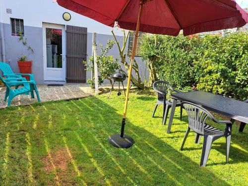 Gîte rénové avec jardin privé proche de la Baule et Guérande idéal pour 4 personnes. FR 1 306 1163 — hotel in Saint-Lyphard
