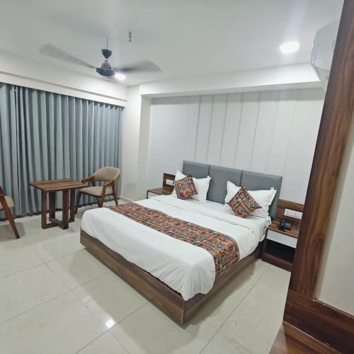 Hotel Maple Leaf — Ahmedabad — photo 5