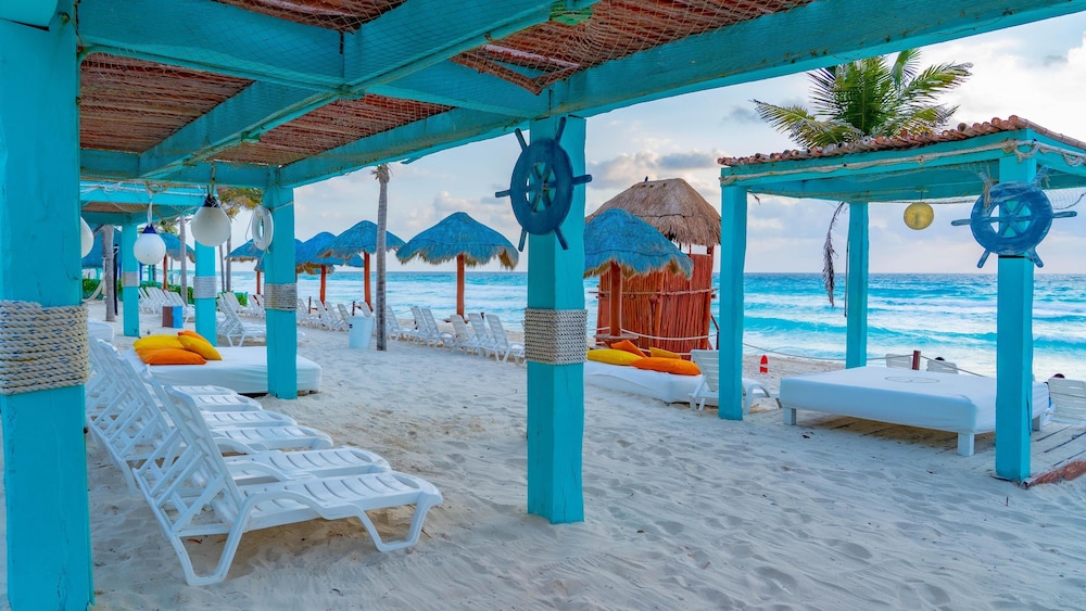 The Pyramid Cancun By Oasis All Inclusive