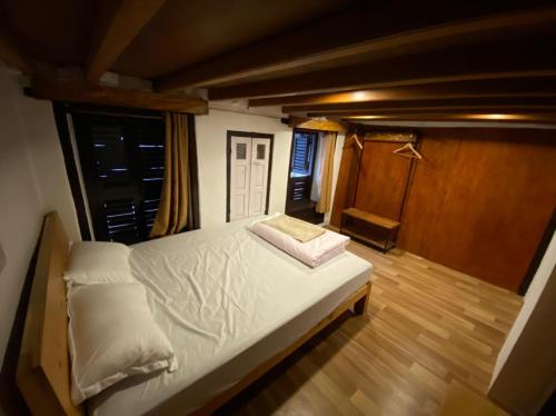 90’s Ghar in Patan, Nepal