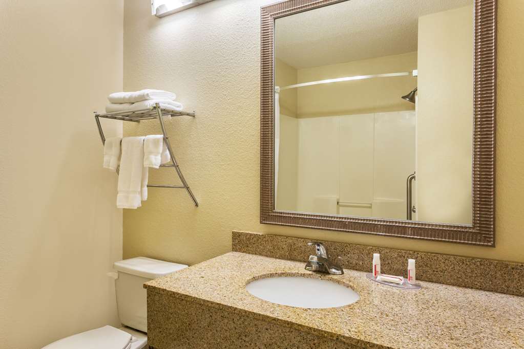 Baymont by Wyndham Cornelia - photo 5