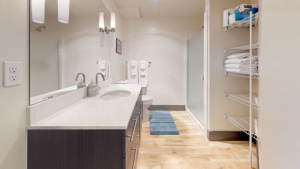 Belltown Waterfront Suites by Barsala - photo 18