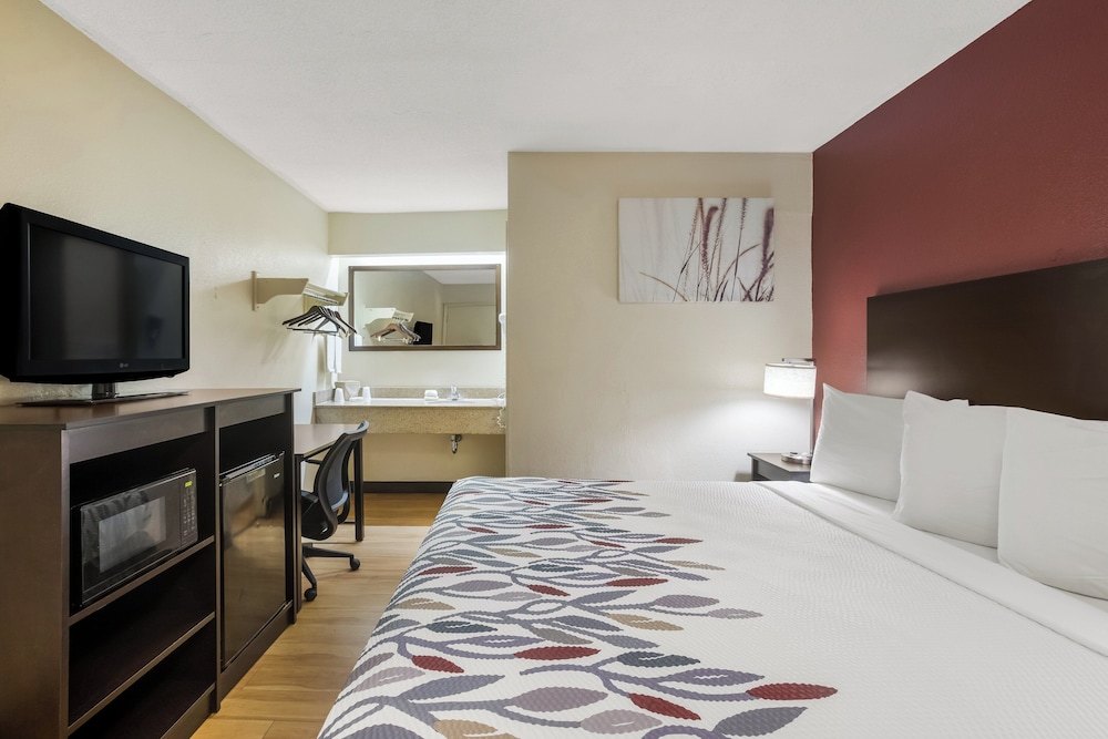 Red Roof Inn Atlanta South Morrow - photo 19