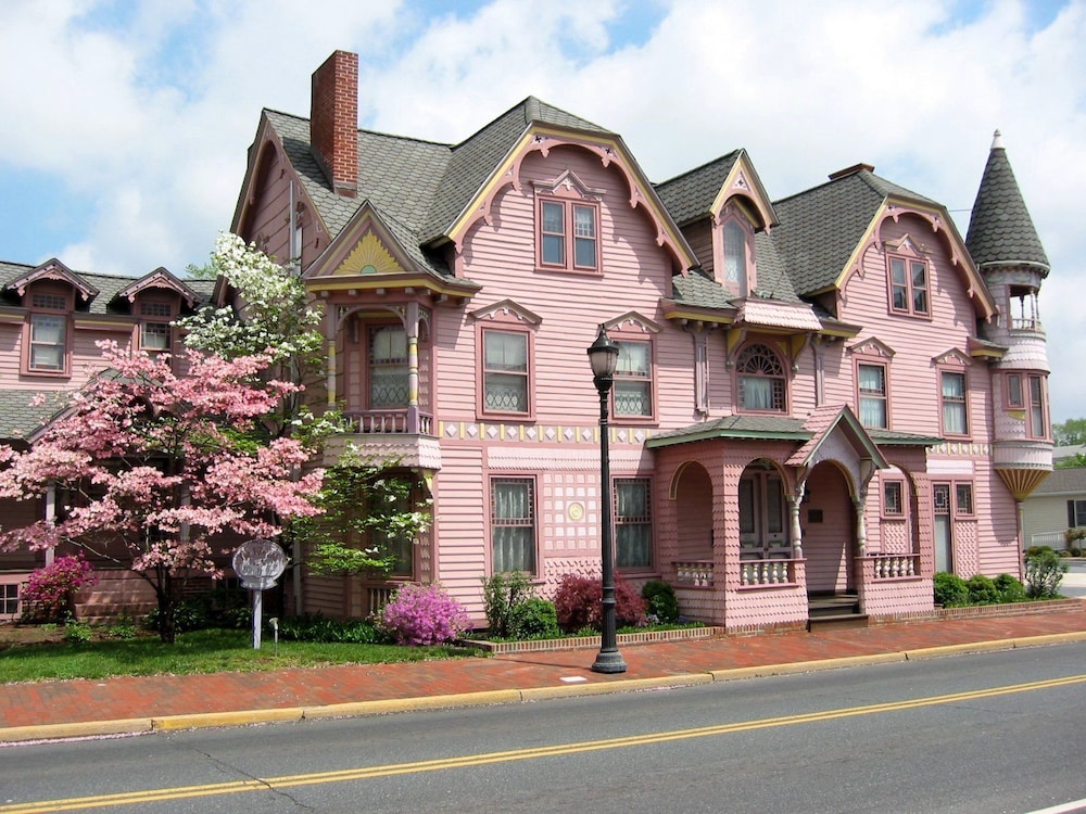 The Towers Bed & Breakfast in Milford, United States