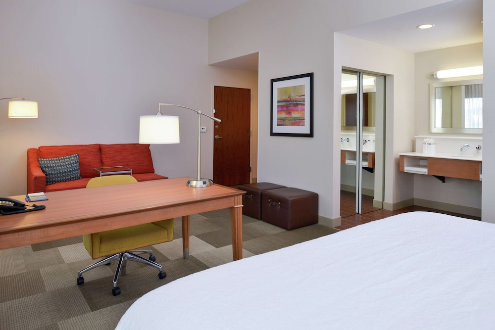 Hampton Inn & Suites by Hilton Lonoke - photo 13