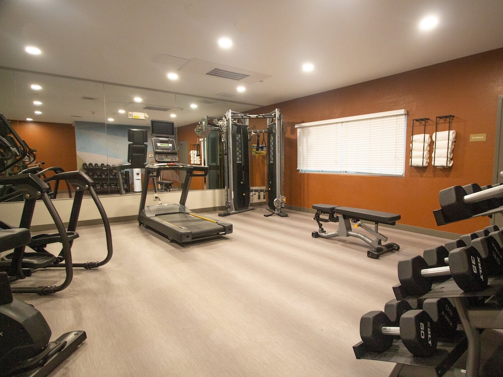 Candlewood Suites Louisville North by IHG - photo 30
