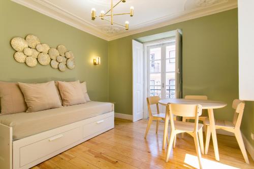 Historical Center Large 2 Bedroom Apartment Bright & Stylish — 4-Star Luxury Hotel in Lisbon, Portugal