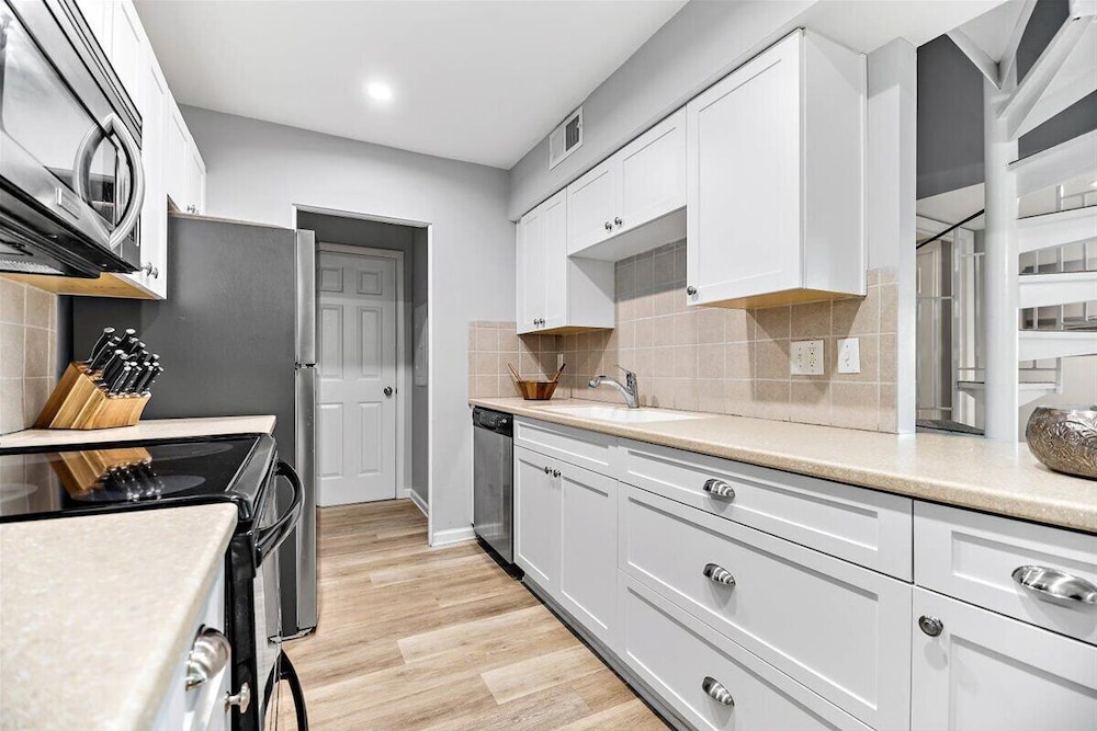 Ketch Court 891 - photo 11