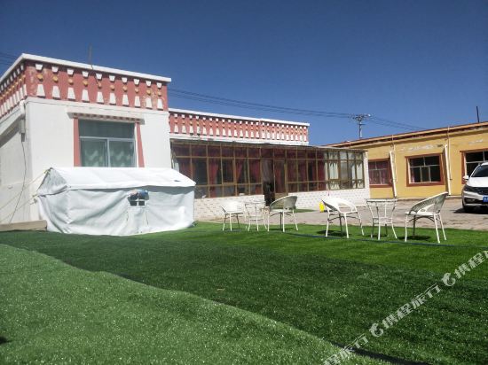 Yixing Inn - last minute hotel in Gonghe