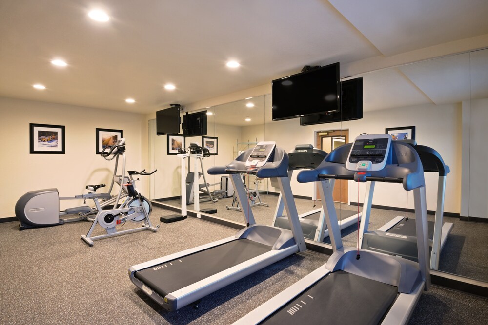 Holiday Inn Express & Suites Fraser Winter Park Area by IHG - photo 32